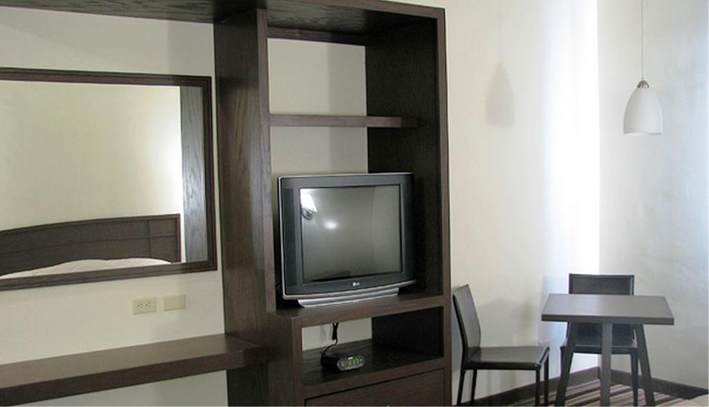 Hotel Alameda Express Matamoros  Phòng bức ảnh