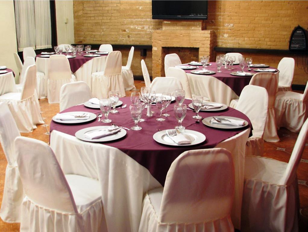 Hotel Alameda Express Matamoros  Ngoại thất bức ảnh