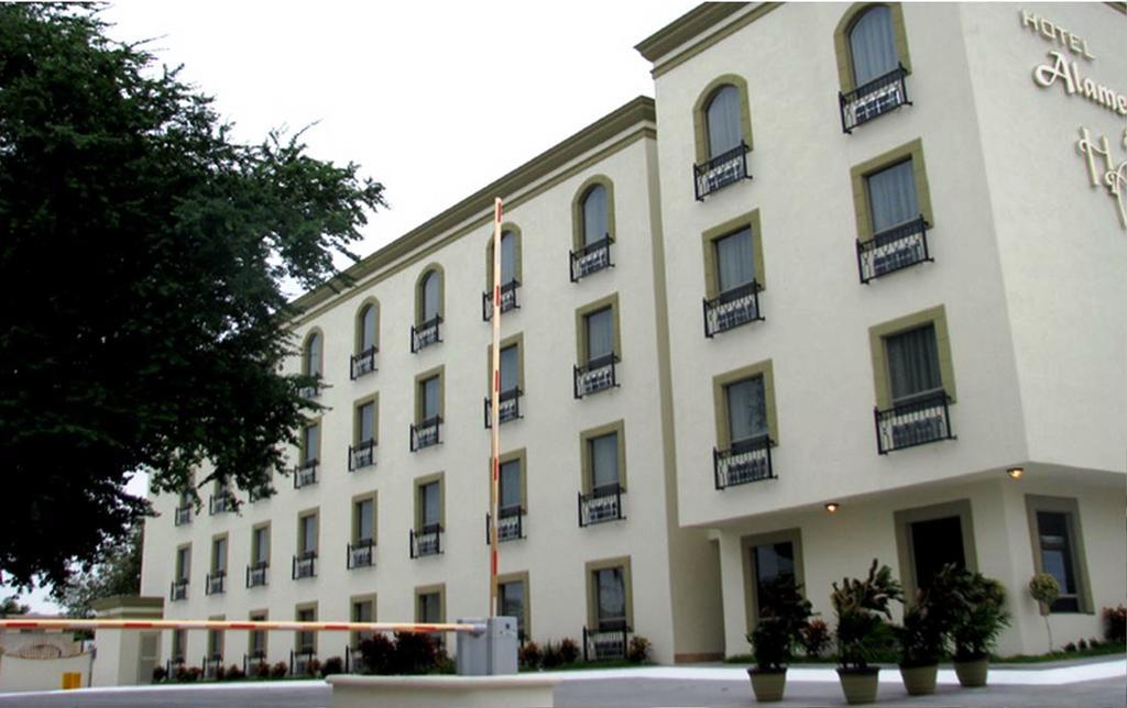 Hotel Alameda Express Matamoros  Ngoại thất bức ảnh